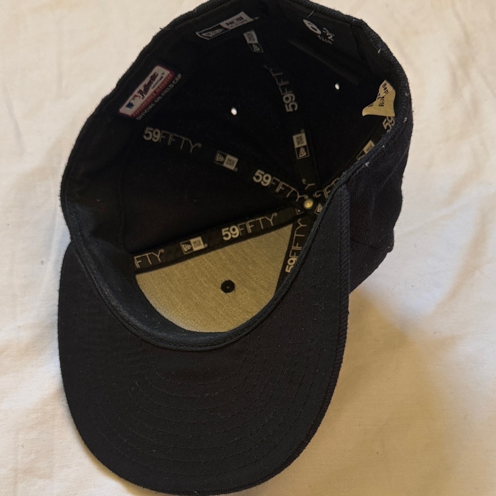 Lot of 4 boys Sports Team Logo Caps mlb baseball - Picture 9 of 9